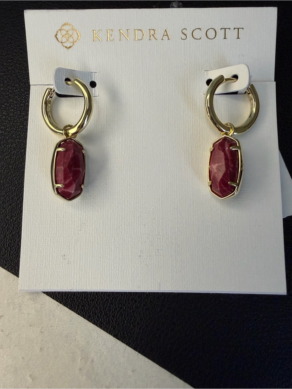 NWT Kendra Scott Elle Huggie Hoop - Red Magnesite